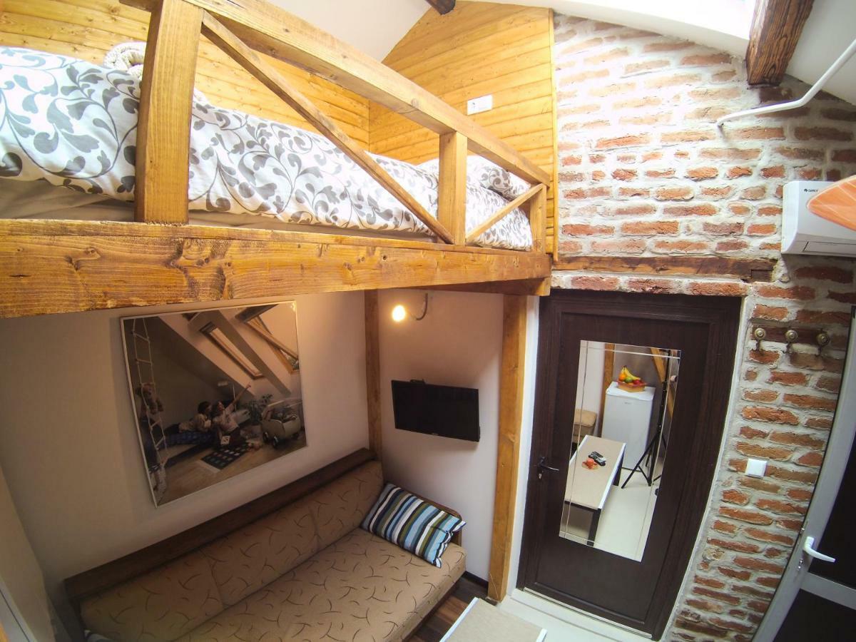 Vitosha Blvd - Attic Studio Sofia Exterior photo